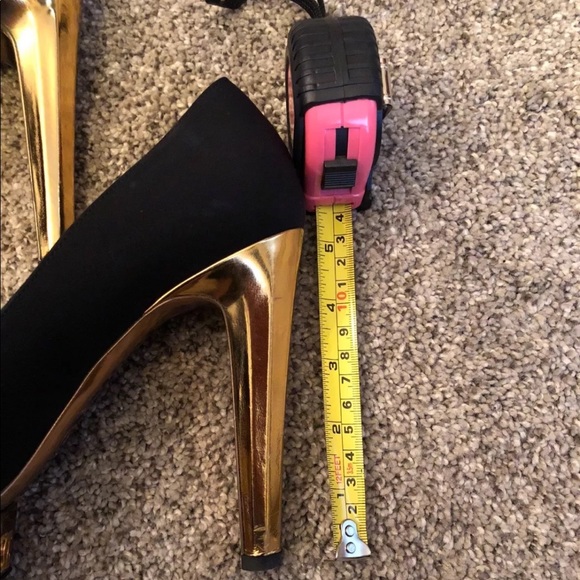 Authentic Chanel Cap Toe Platform Pump - Picture 7 of 8